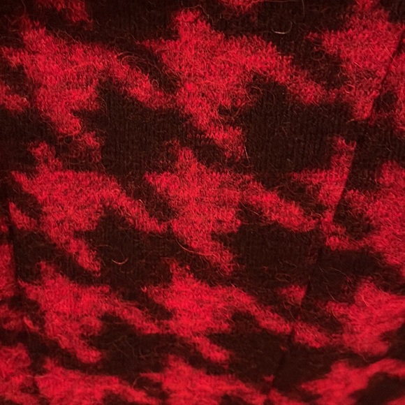 Classy red wool jacket! - Picture 6 of 6